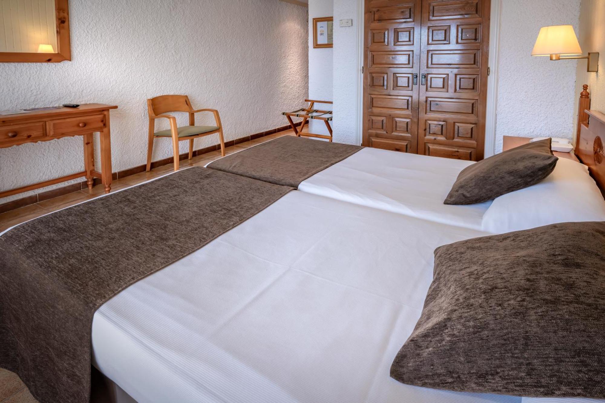 Ght Neptuno-tossa & Venus Hotel