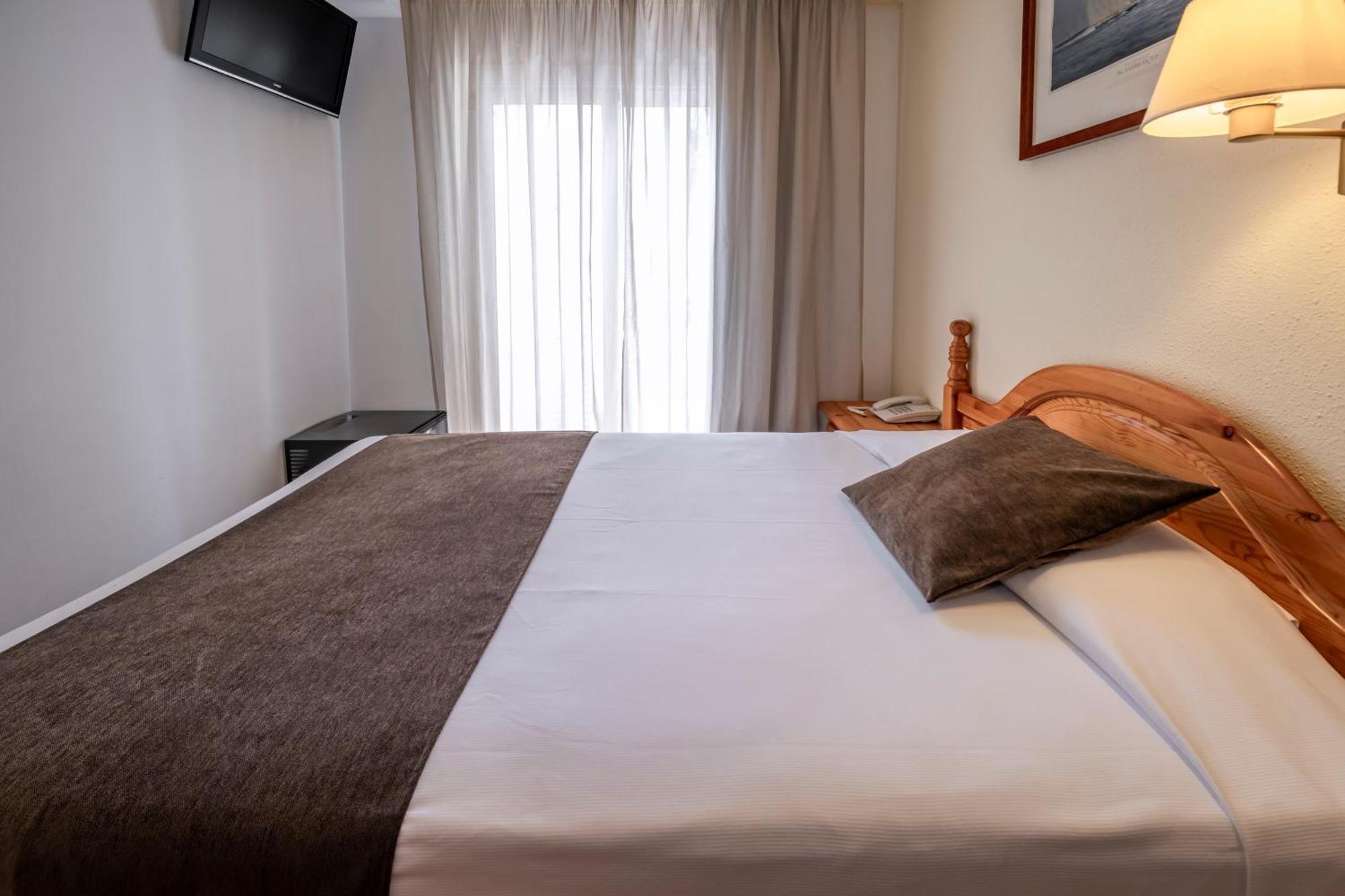 Hotel Ght Neptuno-tossa & Venus 3*